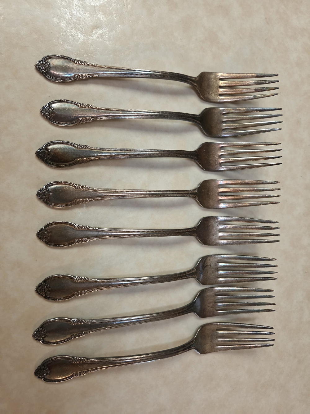 Rogers Bros 1847 Rememberance Silverplate Dinner Forks Set of 8 7"